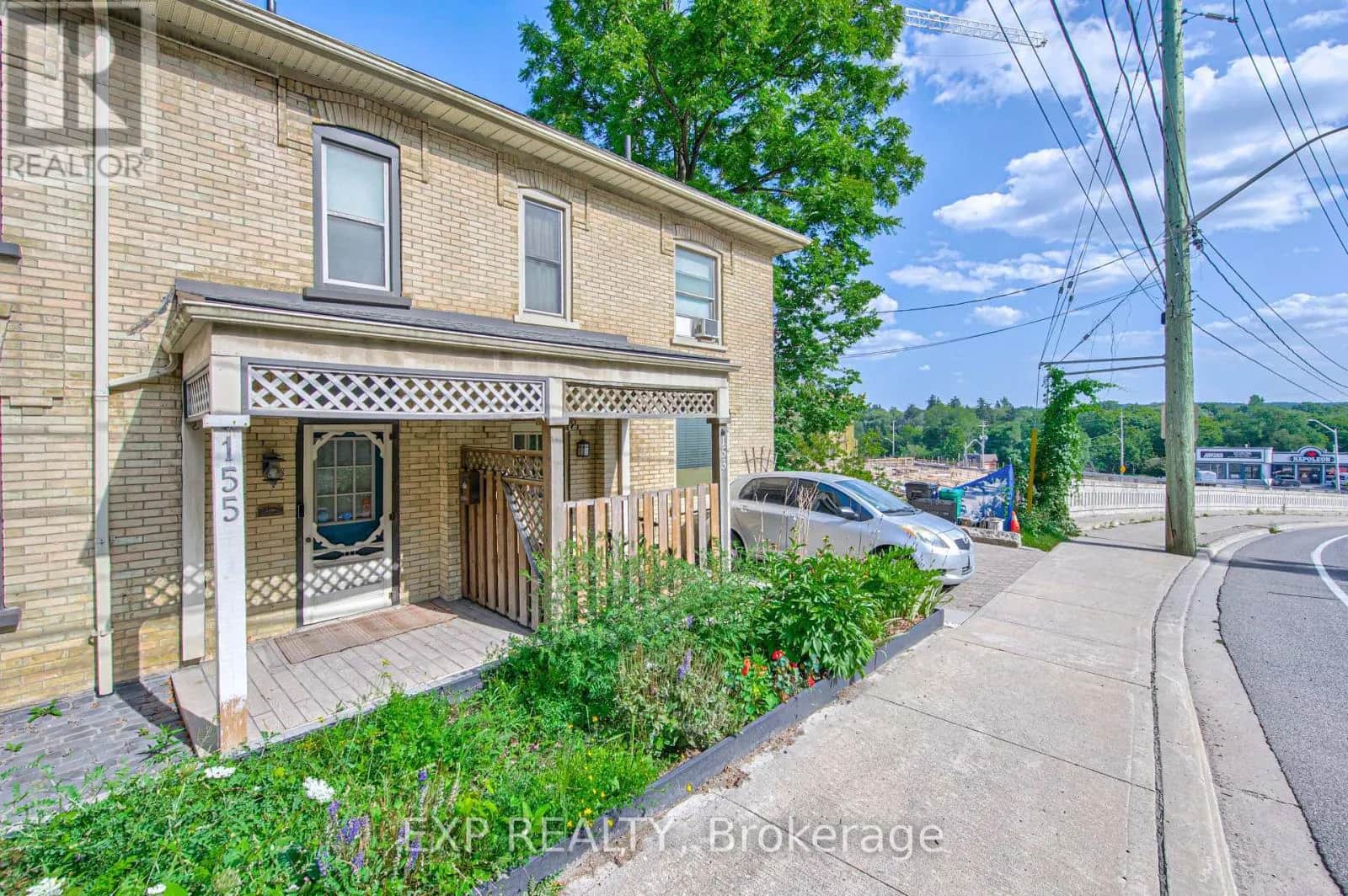 153 FOUNTAIN STREET N