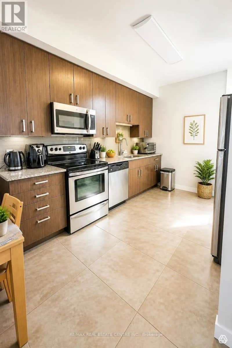 B408 - 62 BALSAM STREET