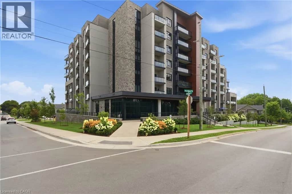 30 HAMILTON Street S Unit# 101